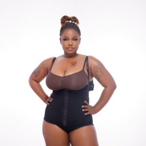 THIGHLESS FAJA WITH SUSPENDER STRAP
